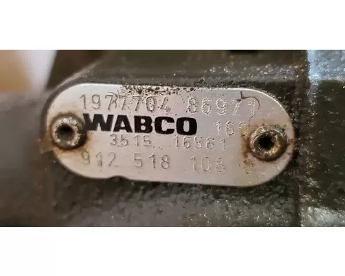 WABCO 579 AIR COMPRESSOR