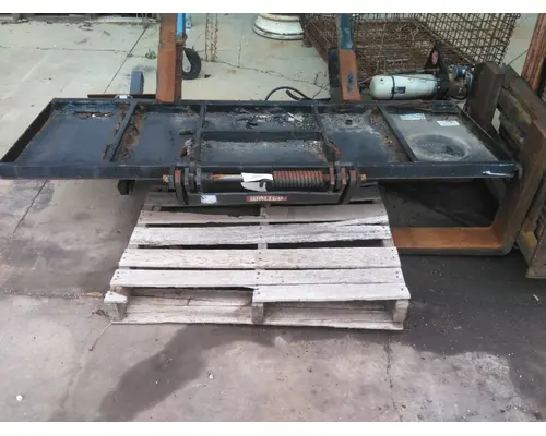 WALTCO DT SERIES LIFT GATE ASSEMBLY