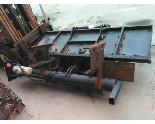 WALTCO DT SERIES LIFT GATE ASSEMBLY