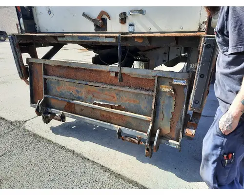 WALTCO EM SERIES LIFT GATE ASSEMBLY
