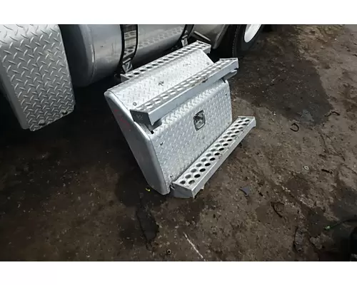 WESTERN STAR TRUCKS 4700 SB Battery Tray