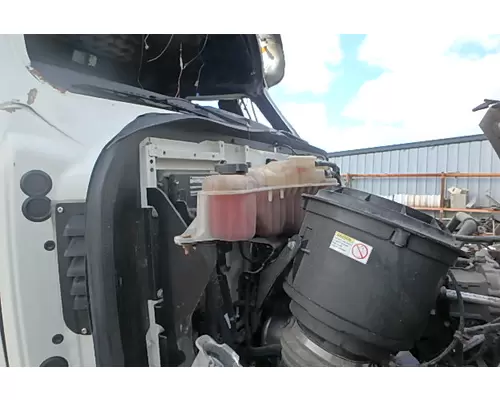 WESTERN STAR TRUCKS 4700 SB Radiator Overflow Bottle