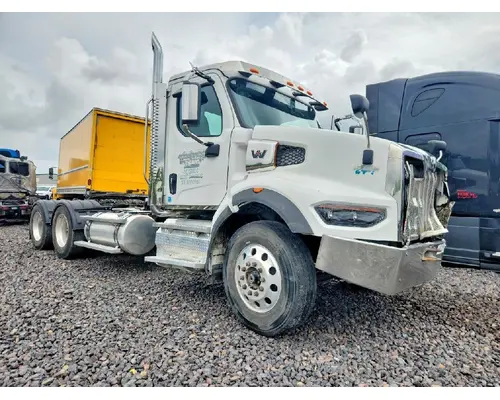 WESTERN STAR TRUCKS 49 X Used Trucks