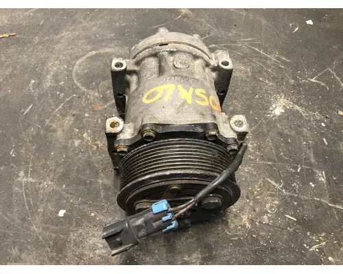 WESTERN STAR TRUCKS 4900 EX Air Conditioner Compressor