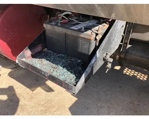 WESTERN STAR TRUCKS 4900 EX Battery Box