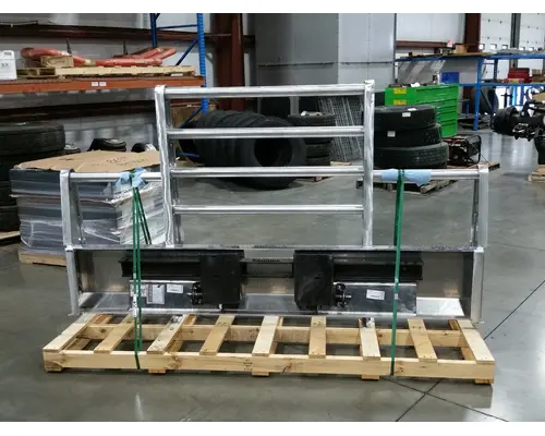 WESTERN STAR TRUCKS 4900 EX Bumper Assembly, Front