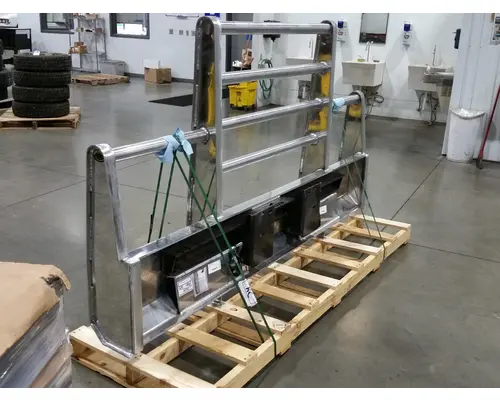 WESTERN STAR TRUCKS 4900 EX Bumper Assembly, Front