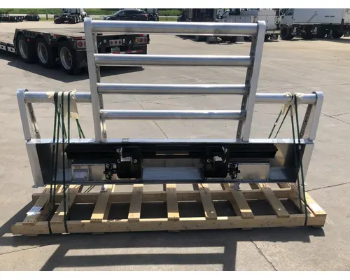 WESTERN STAR TRUCKS 4900 EX Bumper Assembly, Front