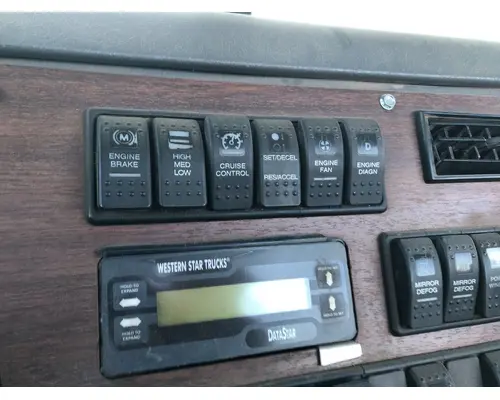 WESTERN STAR TRUCKS 4900 EX Dash Assembly