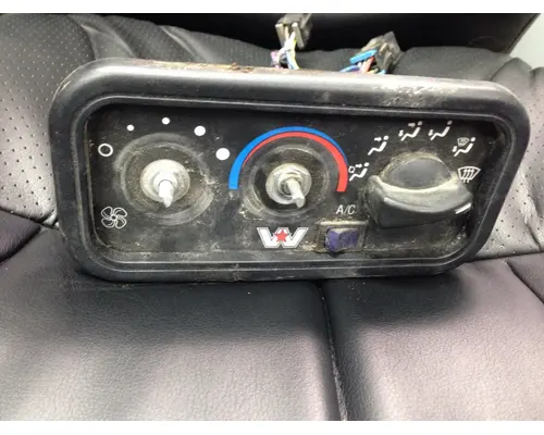 WESTERN STAR TRUCKS 4900 EX Temperature Control