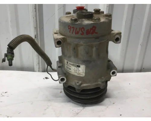 WESTERN STAR TRUCKS 4900 FA Air Conditioner Compressor