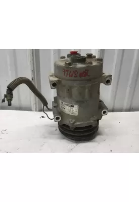 WESTERN STAR TRUCKS 4900 FA Air Conditioner Compressor