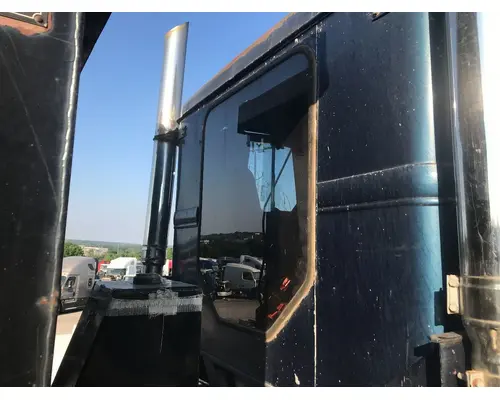 WESTERN STAR TRUCKS 4900 FA Back Glass