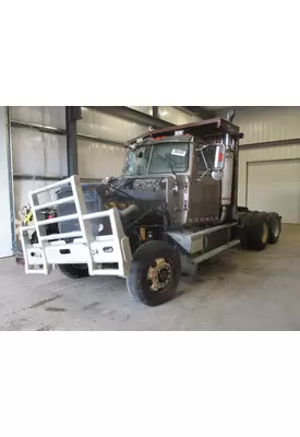 WESTERN STAR TRUCKS 4900 FA Cab