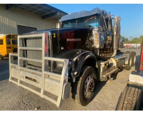 WESTERN STAR TRUCKS 4900 FA Cab