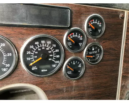 WESTERN STAR TRUCKS 4900 FA Instrument Cluster