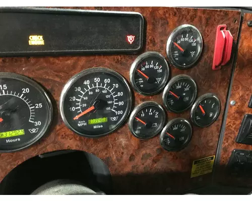 WESTERN STAR TRUCKS 4900 FA Instrument Cluster