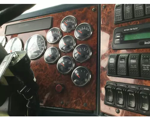 WESTERN STAR TRUCKS 4900 FA Instrument Cluster