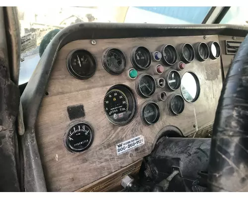 WESTERN STAR TRUCKS 4900 FA Instrument Cluster