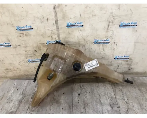 WESTERN STAR TRUCKS 4900 FA Radiator Overflow Bottle  Surge Tank