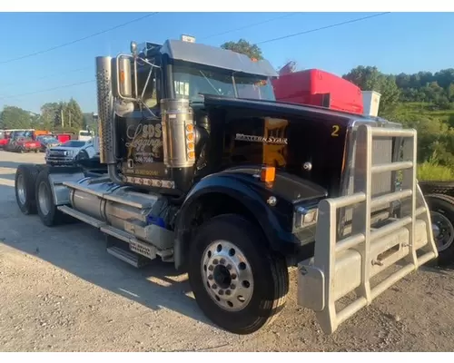 WESTERN STAR TRUCKS 4900 FA Radiator Overflow Bottle