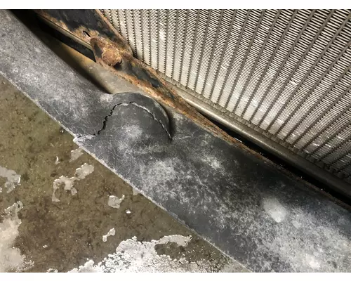 WESTERN STAR TRUCKS 4900 FA Radiator