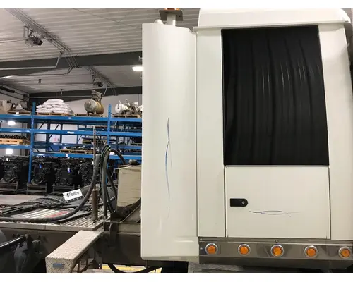 WESTERN STAR TRUCKS 4900 FA Sleeper Fairing