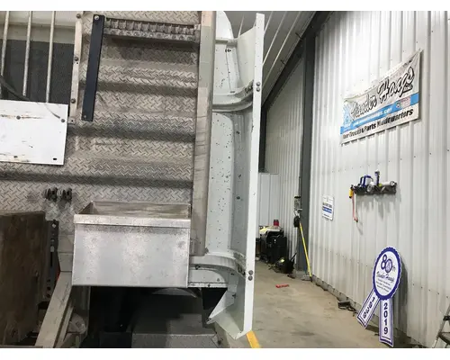 WESTERN STAR TRUCKS 4900 FA Sleeper Fairing