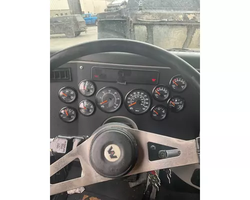 WESTERN STAR TRUCKS 4900 SA Instrument Cluster