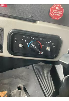 WESTERN STAR TRUCKS 4900 SA Temperature Control