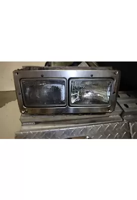 WESTERN STAR TRUCKS 4900SB Headlamp Assembly