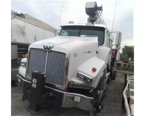 WESTERN STAR TRUCKS 4900SB Used Trucks