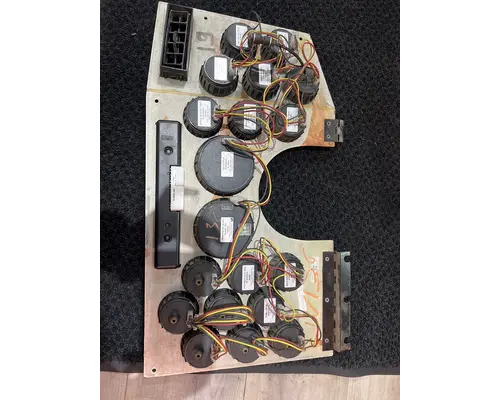 WESTERN STAR TRUCKS 4900 Instrument Cluster