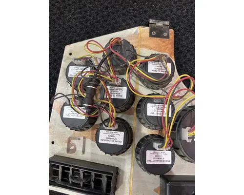 WESTERN STAR TRUCKS 4900 Instrument Cluster