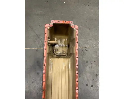 WESTERN STAR TRUCKS 4900 Oil Pan