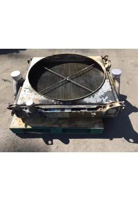 WESTERN STAR TRUCKS 4900 Radiator