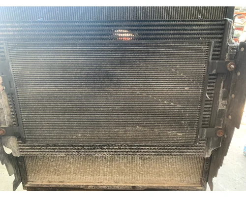 WESTERN STAR TRUCKS 4900 Radiator