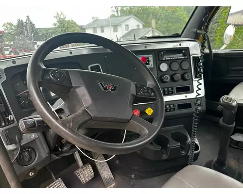 WESTERN STAR TRUCKS 49X Cab