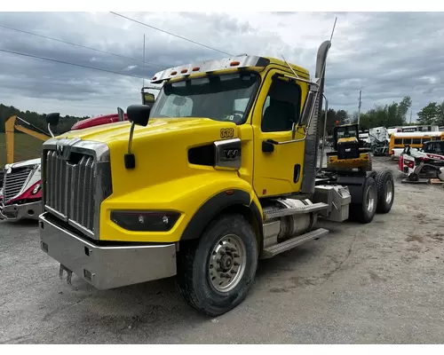 WESTERN STAR TRUCKS 49X Complete Vehicle