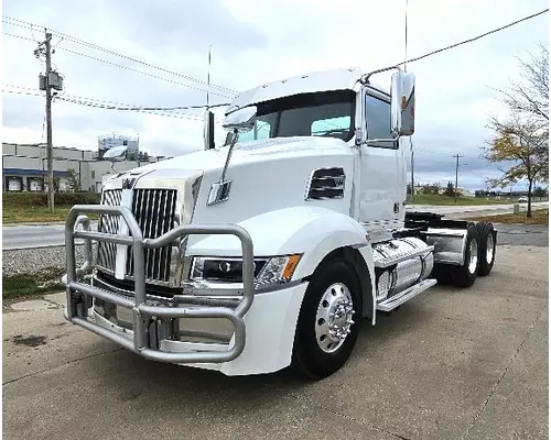 WESTERN STAR TRUCKS 5700 XE Used Trucks