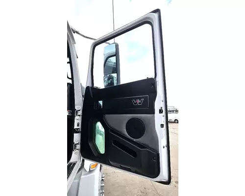 WESTERN STAR TRUCKS 5700 XE Used Trucks