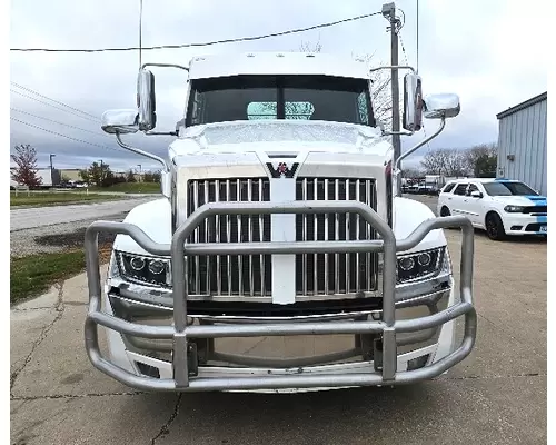 WESTERN STAR TRUCKS 5700 XE Used Trucks