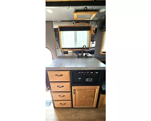 WESTERN STAR TRUCKS 5700 XE Used Trucks