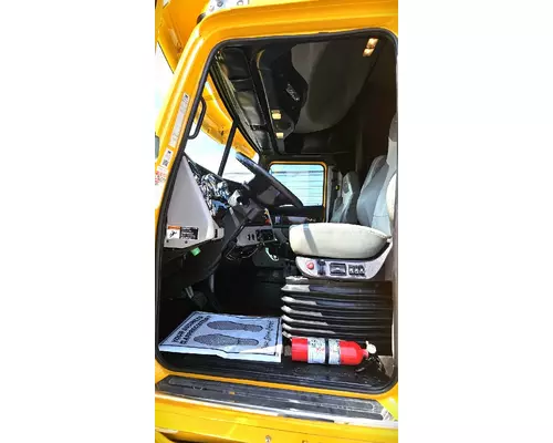 WESTERN STAR TRUCKS 5700 XE Used Trucks