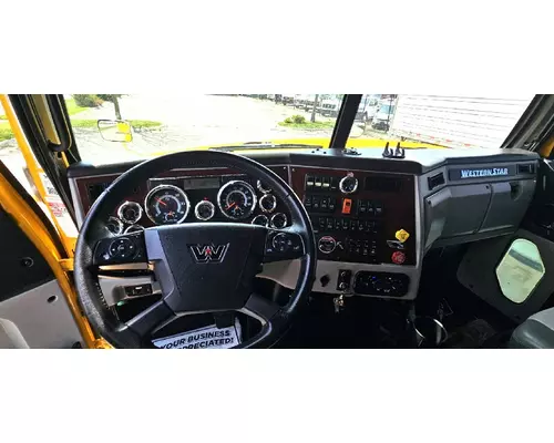WESTERN STAR TRUCKS 5700 XE Used Trucks