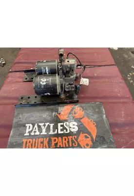 WESTERN STAR TRUCKS 5700XE Air Drier