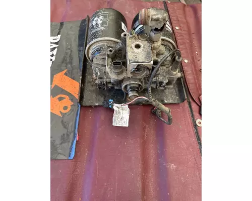 WESTERN STAR TRUCKS 5700XE Air Drier