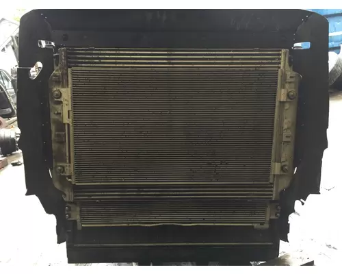 WESTERN STAR TRUCKS 5700XE Radiator