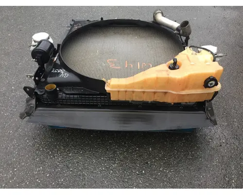 WESTERN STAR TRUCKS 5700X Radiator