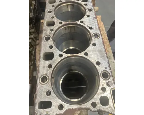WESTERN STAR TRUCKS 5700 Cylinder Block